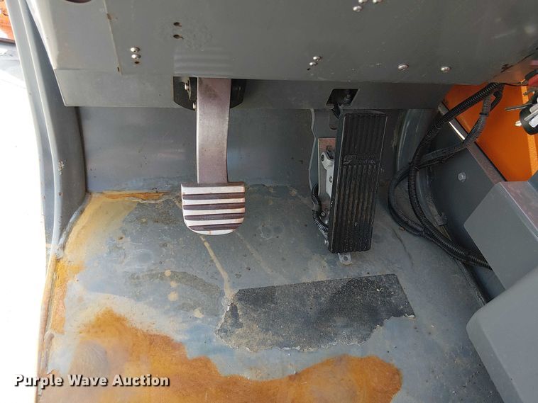 image for item EE5293 2013 Xtreme XR1245 telehandler