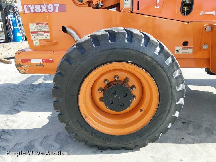 image for item EE5293 2013 Xtreme XR1245 telehandler