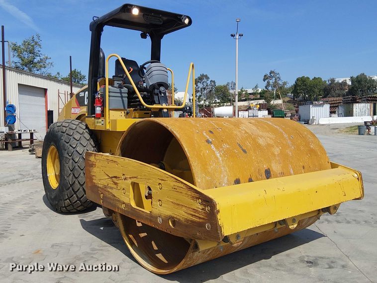 image for item EE5295 2011 Caterpillar CS-56 single drum vibratory roller