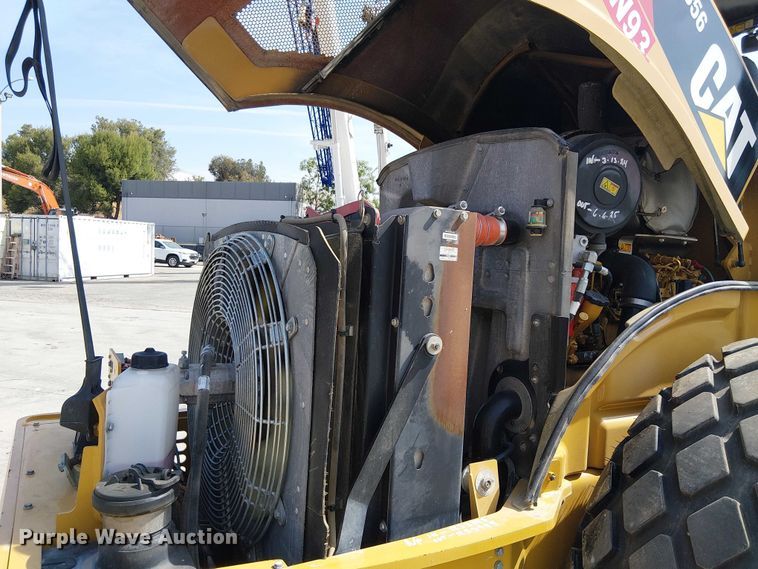 image for item EE5295 2011 Caterpillar CS-56 single drum vibratory roller