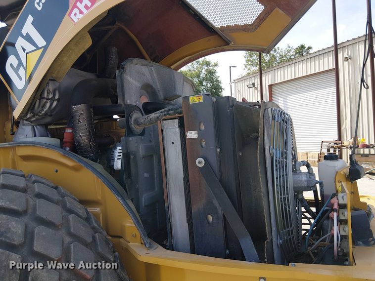 image for item EE5295 2011 Caterpillar CS-56 single drum vibratory roller