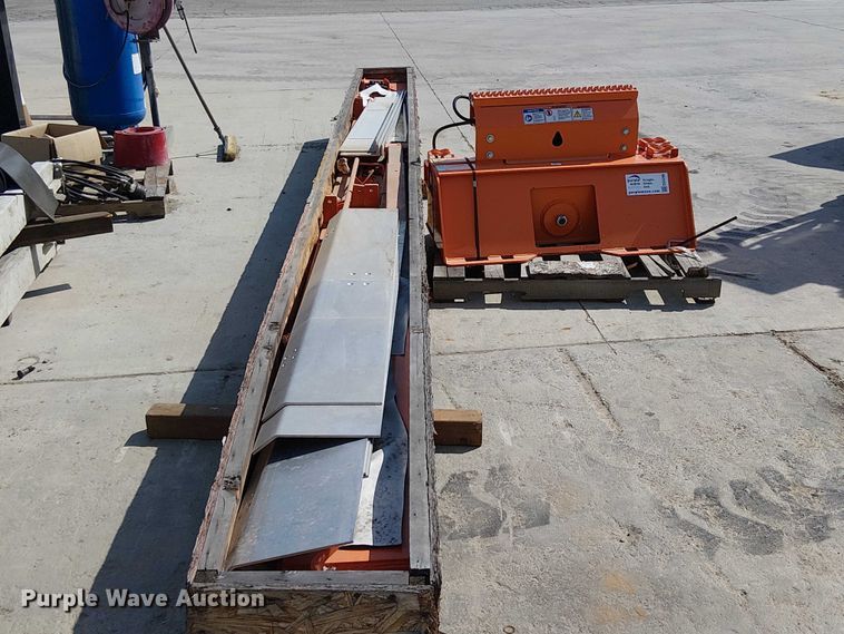 image for item EE5296 Dragon DS24 concrete screed