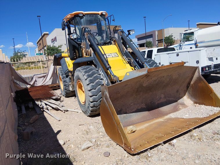 image for item EE5299 JCB 437 HT wheel loader