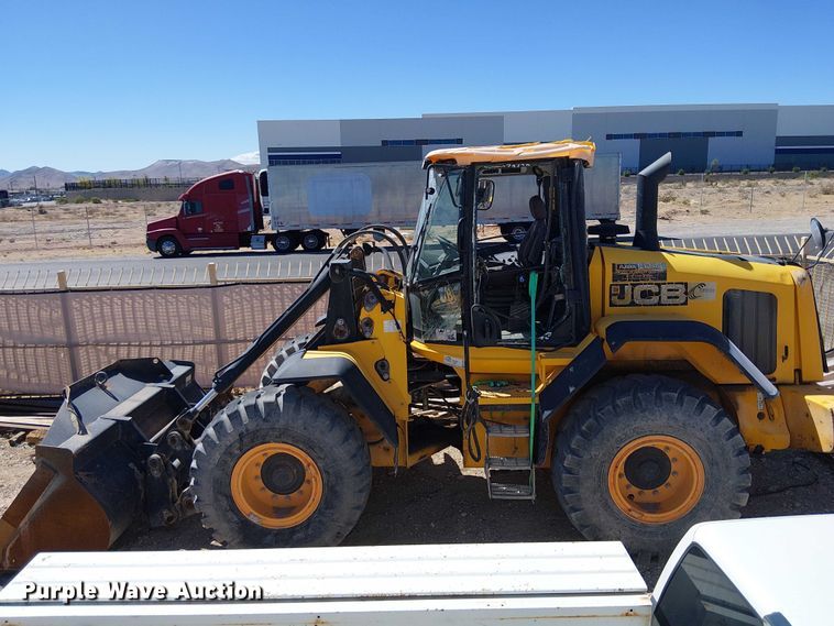 image for item EE5299 JCB 437 HT wheel loader
