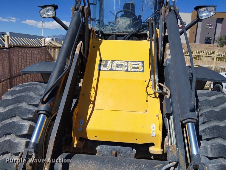image for item EE5299 JCB 437 HT wheel loader