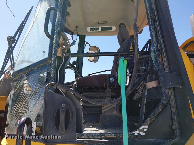 image for item EE5299 JCB 437 HT wheel loader