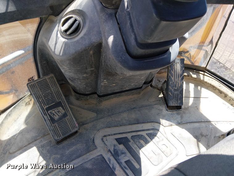 image for item EE5299 JCB 437 HT wheel loader