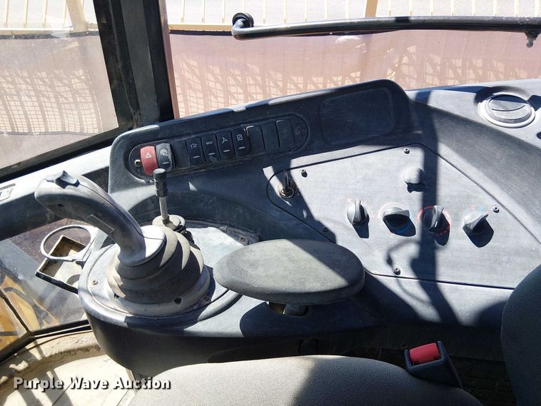 image for item EE5299 JCB 437 HT wheel loader