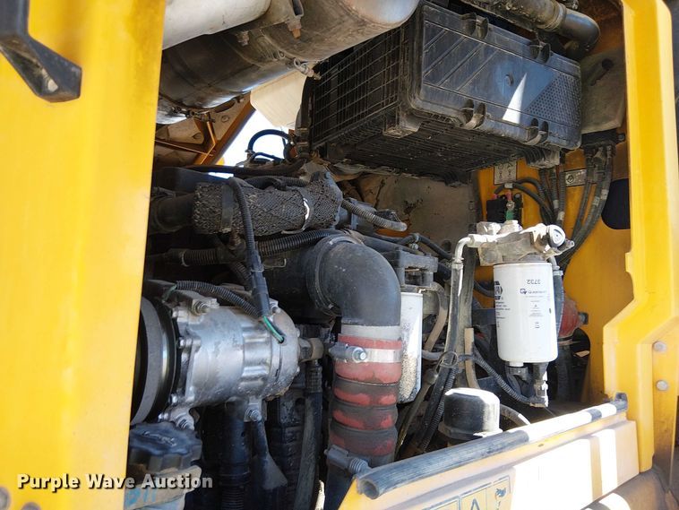 image for item EE5299 JCB 437 HT wheel loader