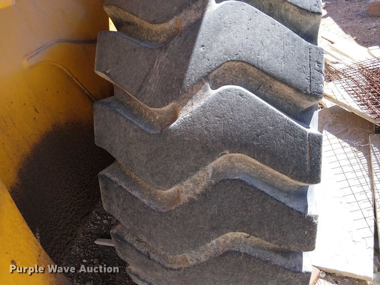 image for item EE5299 JCB 437 HT wheel loader