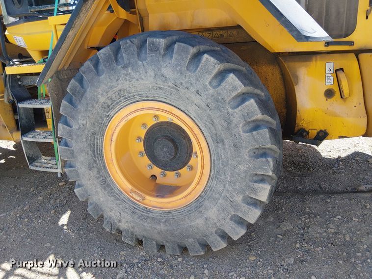 image for item EE5299 JCB 437 HT wheel loader