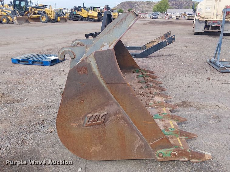 image for item EE5300 Case 821 wheel loader bucket