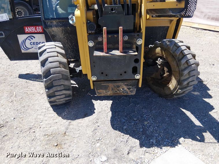 image for item EE5301 2013 Caterpillar TH255 telehandler