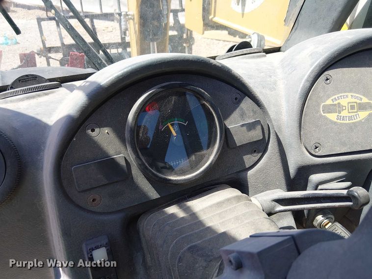 image for item EE5301 2013 Caterpillar TH255 telehandler