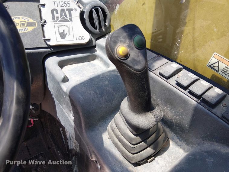 image for item EE5301 2013 Caterpillar TH255 telehandler