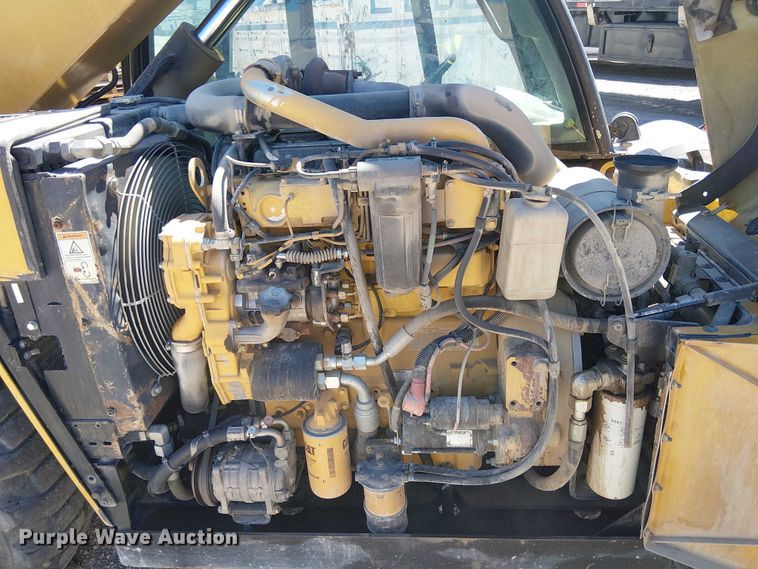 image for item EE5301 2013 Caterpillar TH255 telehandler