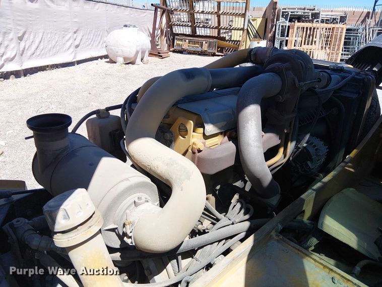 image for item EE5301 2013 Caterpillar TH255 telehandler