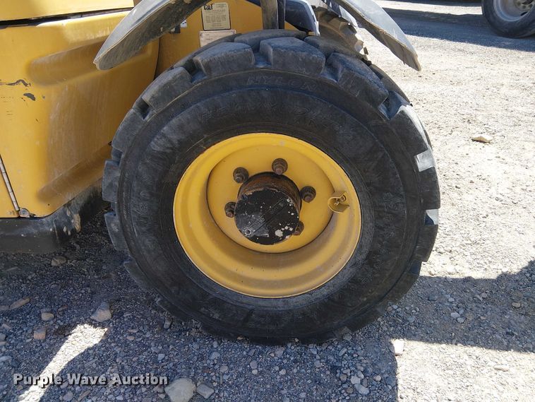 image for item EE5301 2013 Caterpillar TH255 telehandler