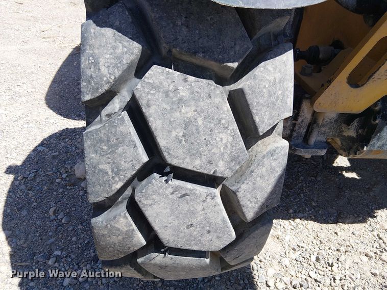 image for item EE5301 2013 Caterpillar TH255 telehandler