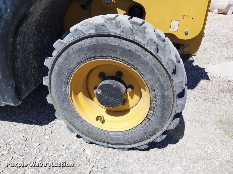 image for item EE5301 2013 Caterpillar TH255 telehandler