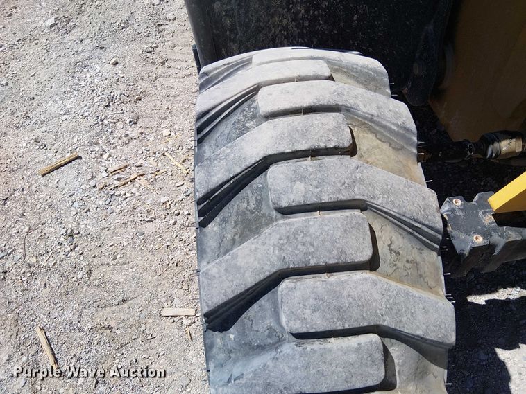 image for item EE5301 2013 Caterpillar TH255 telehandler