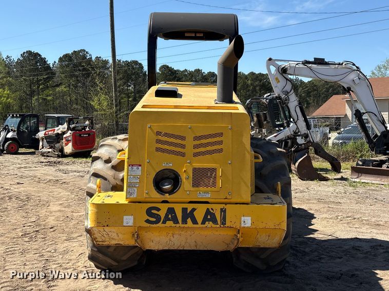 image for item EF1038 2019 Sakai SV544T single drum vibratory roller