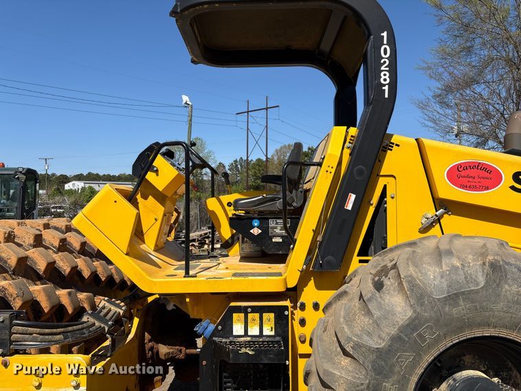 image for item EF1038 2019 Sakai SV544T single drum vibratory roller