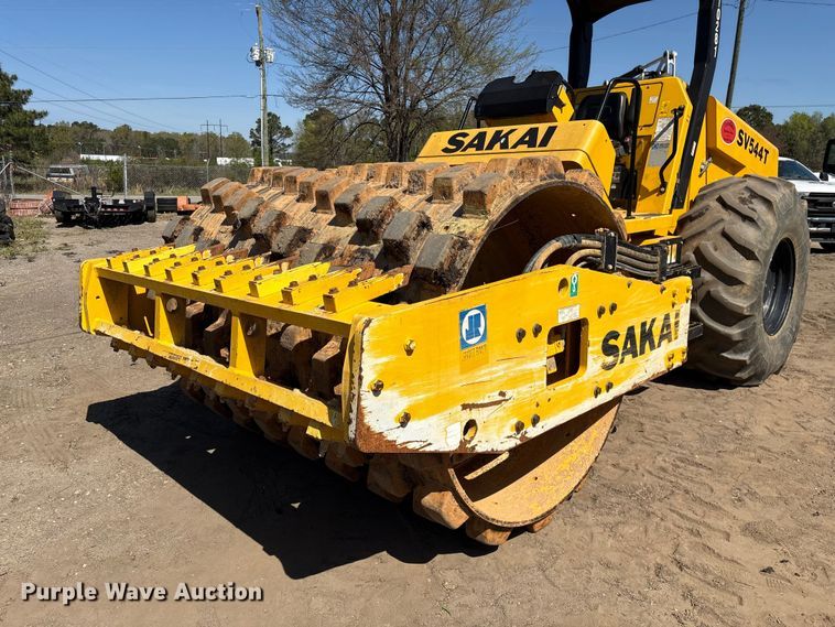 image for item EF1038 2019 Sakai SV544T single drum vibratory roller