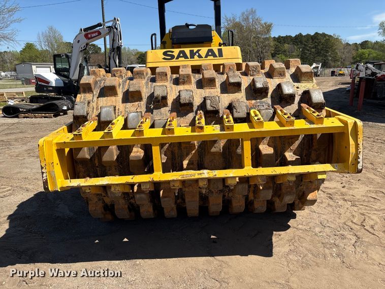 image for item EF1038 2019 Sakai SV544T single drum vibratory roller