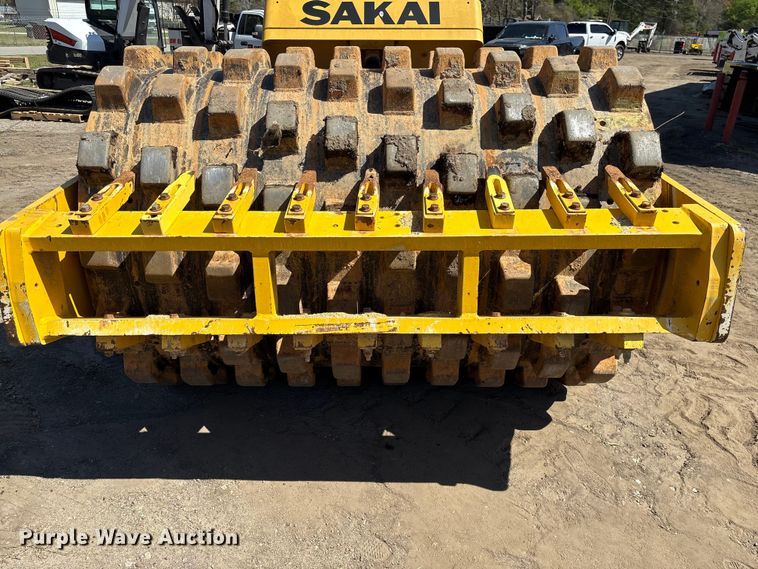 image for item EF1038 2019 Sakai SV544T single drum vibratory roller