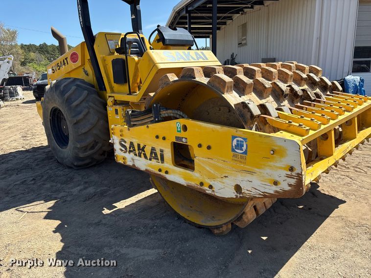 image for item EF1038 2019 Sakai SV544T single drum vibratory roller