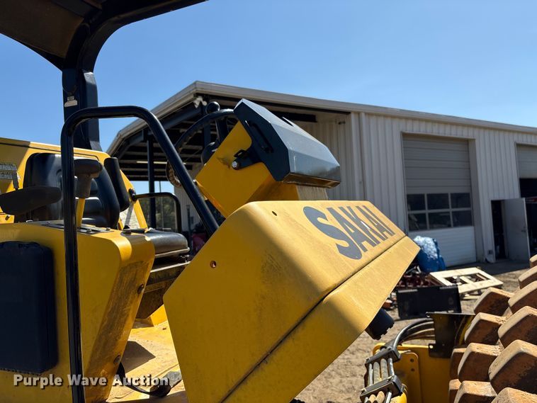 image for item EF1038 2019 Sakai SV544T single drum vibratory roller