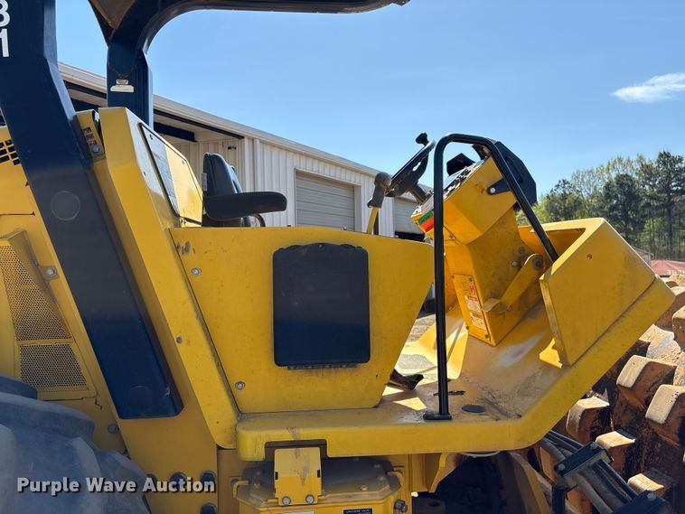 image for item EF1038 2019 Sakai SV544T single drum vibratory roller