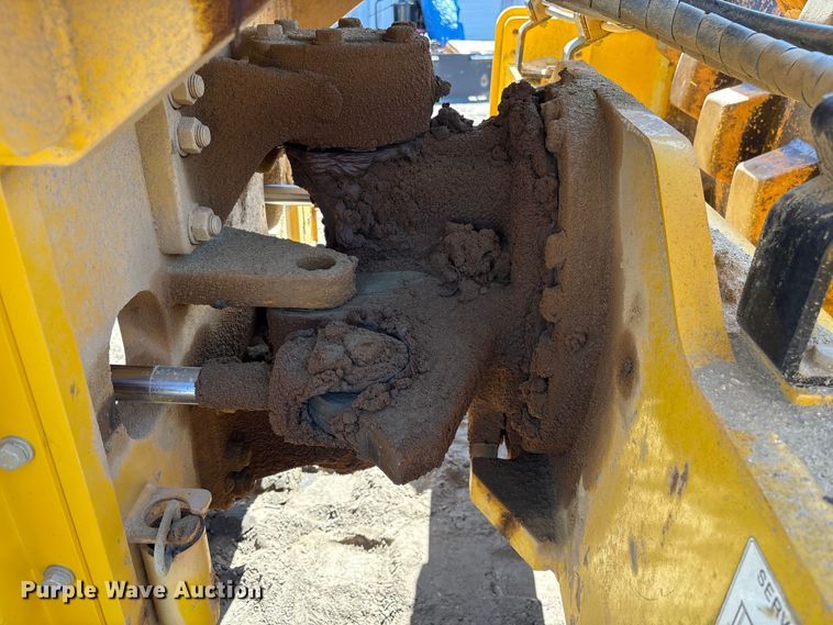 image for item EF1038 2019 Sakai SV544T single drum vibratory roller