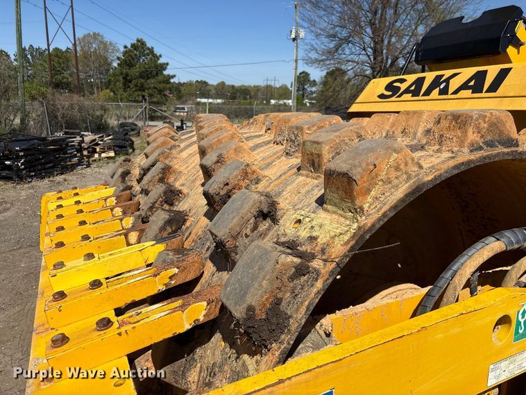 image for item EF1038 2019 Sakai SV544T single drum vibratory roller