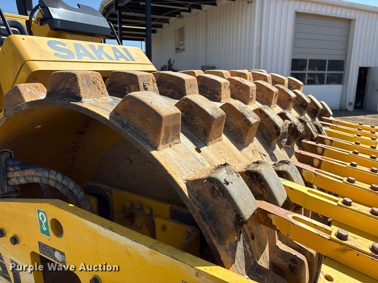 image for item EF1038 2019 Sakai SV544T single drum vibratory roller