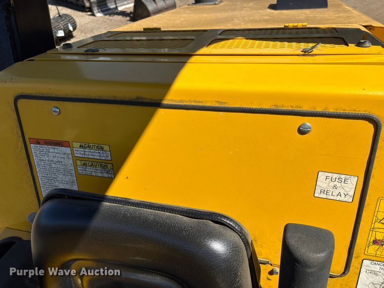 image for item EF1038 2019 Sakai SV544T single drum vibratory roller