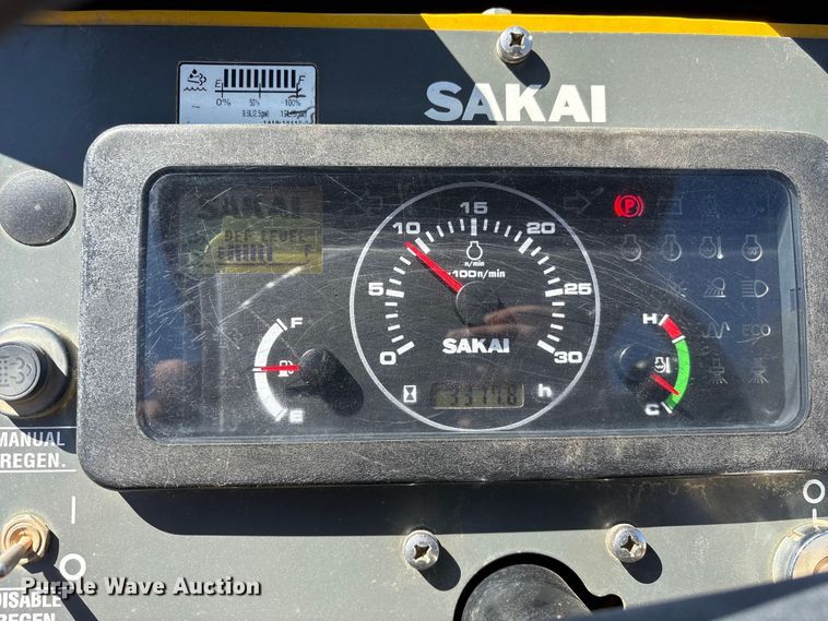 image for item EF1038 2019 Sakai SV544T single drum vibratory roller