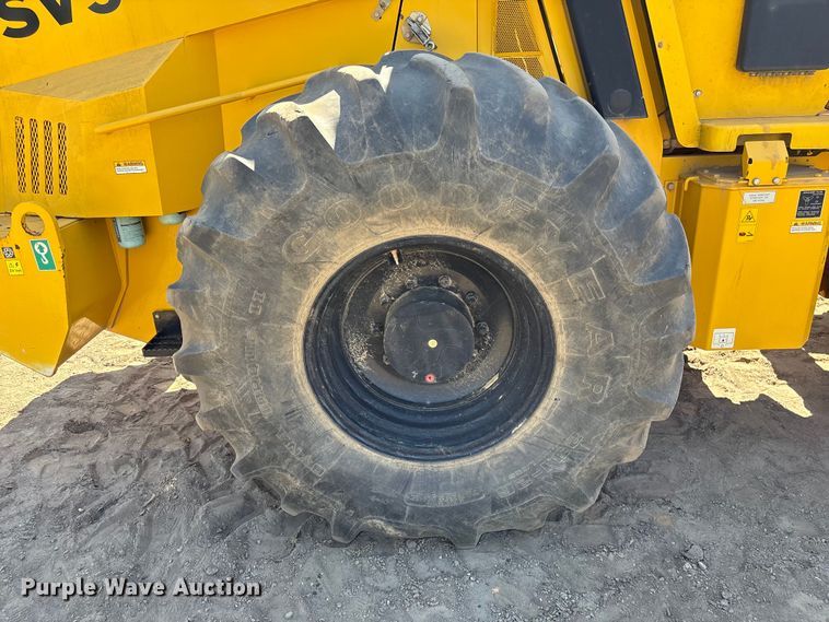 image for item EF1038 2019 Sakai SV544T single drum vibratory roller