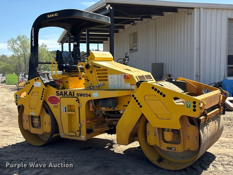 image for item EF1039 2019 Sakai SW654 double drum vibratory roller