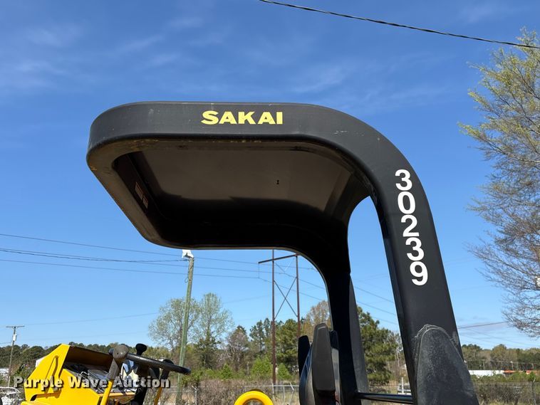 image for item EF1039 2019 Sakai SW654 double drum vibratory roller