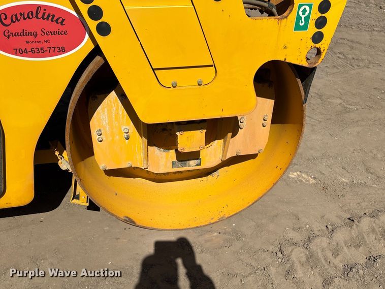 image for item EF1039 2019 Sakai SW654 double drum vibratory roller