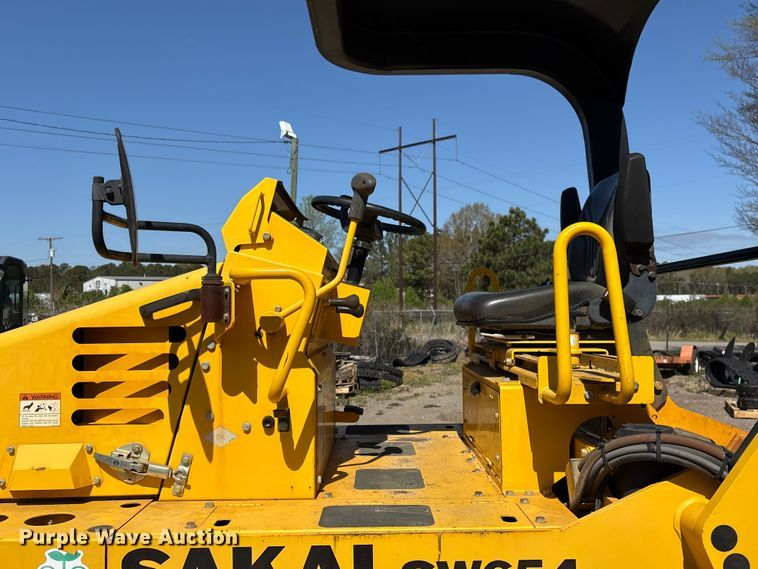 image for item EF1039 2019 Sakai SW654 double drum vibratory roller