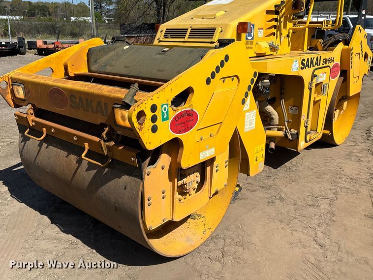 image for item EF1039 2019 Sakai SW654 double drum vibratory roller