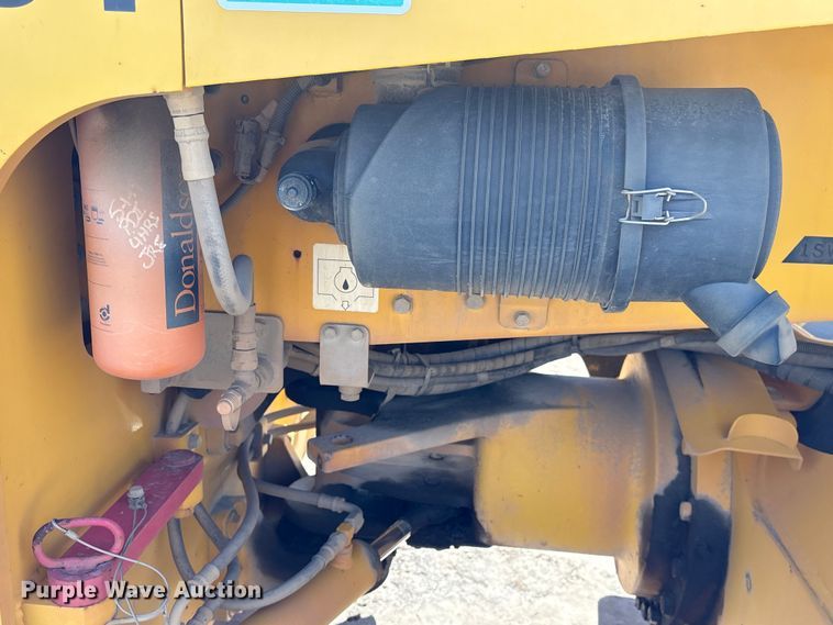 image for item EF1039 2019 Sakai SW654 double drum vibratory roller