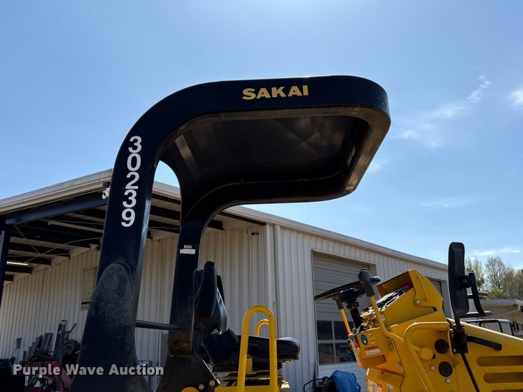 image for item EF1039 2019 Sakai SW654 double drum vibratory roller