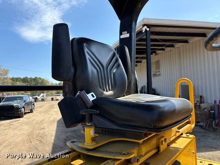 image for item EF1039 2019 Sakai SW654 double drum vibratory roller