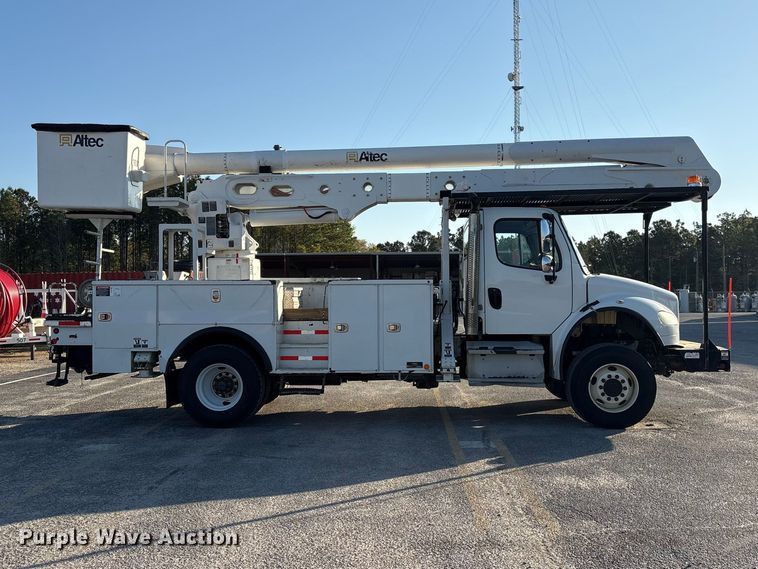 image for item EF1048 2015 Freightliner Business Class M2 bucket truck