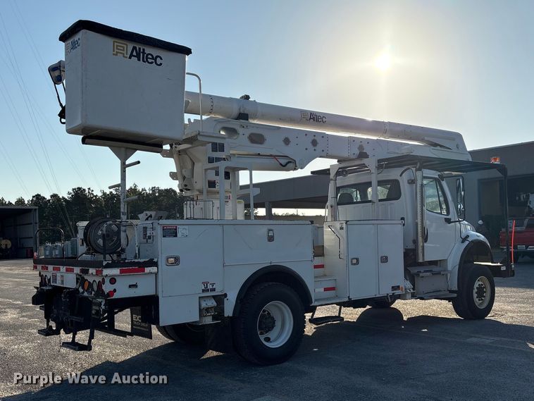 image for item EF1048 2015 Freightliner Business Class M2 bucket truck