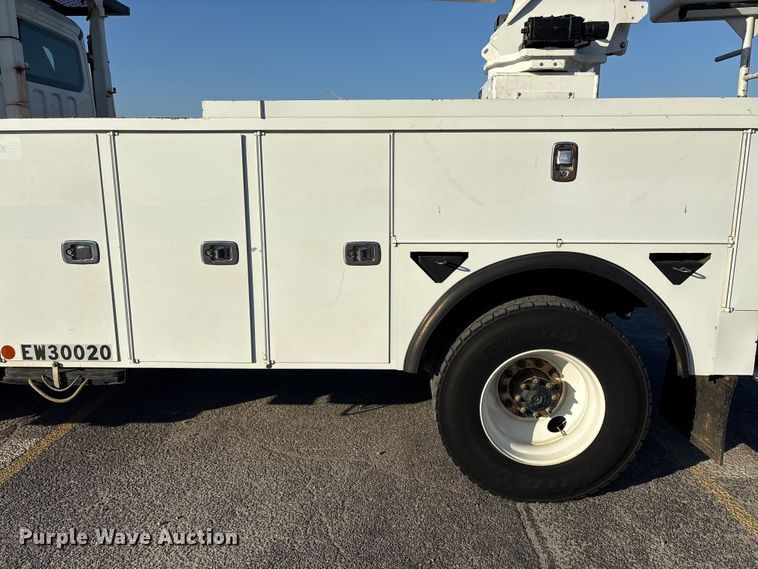 image for item EF1048 2015 Freightliner Business Class M2 bucket truck